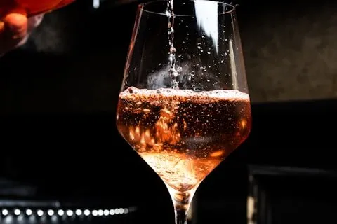 El rojo que enamora — campaña de verano — Campari